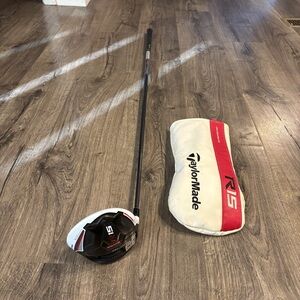 TaylorMade R15 Black and White Left Handed Graphite Driver 520B9CNF• w/ Cover